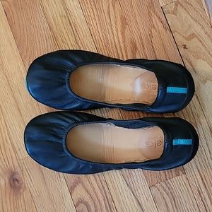 Black Tieks size 9